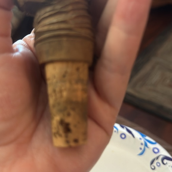 Vintage Anri hand carved Terrier wine stopper , with cork. - Picture 7 of 7